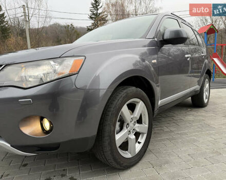 Серый Мицубиси Аутлендер, объемом двигателя 2.2 л и пробегом 162 тыс. км за 10000 $, фото 13 на Automoto.ua
