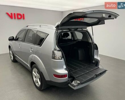 Сірий Міцубісі Аутлендер, об'ємом двигуна 2.4 л та пробігом 74 тис. км за 10676 $, фото 6 на Automoto.ua