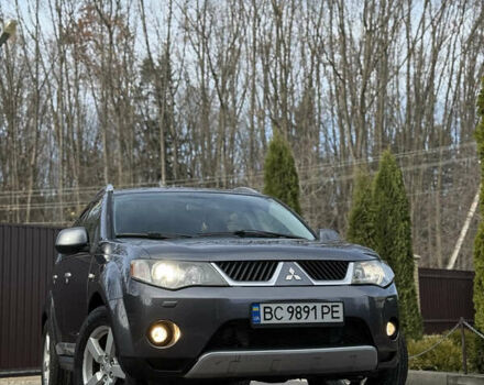 Серый Мицубиси Аутлендер, объемом двигателя 1.97 л и пробегом 242 тыс. км за 8999 $, фото 5 на Automoto.ua