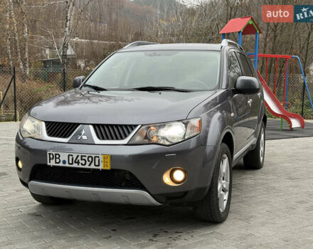 Серый Мицубиси Аутлендер, объемом двигателя 2.2 л и пробегом 162 тыс. км за 10000 $, фото 9 на Automoto.ua