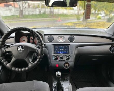 Міцубісі Аутлендер 2009 у Миколаєві на Automoto.ua Сірий Міцубісі Аутлендер, об'ємом двигуна 2 л та пробігом 170 тис. км за 6700 $, фото 7 на Automoto.ua