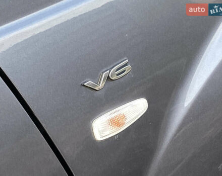 Сірий Міцубісі Аутлендер, об'ємом двигуна 3 л та пробігом 177 тис. км за 8900 $, фото 16 на Automoto.ua