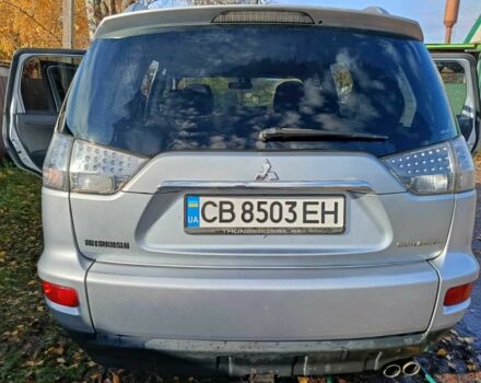 Мицубиси Аутлендер 2009 в Новгород-Северском на Automoto.ua Серый Мицубиси Аутлендер, объемом двигателя 2.2 л и пробегом 242 тыс. км за 11700 $, фото 4 на Automoto.ua