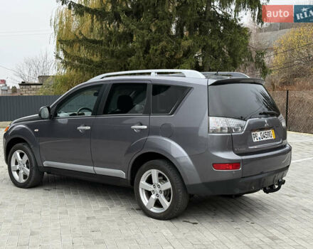Серый Мицубиси Аутлендер, объемом двигателя 2.2 л и пробегом 162 тыс. км за 10000 $, фото 5 на Automoto.ua