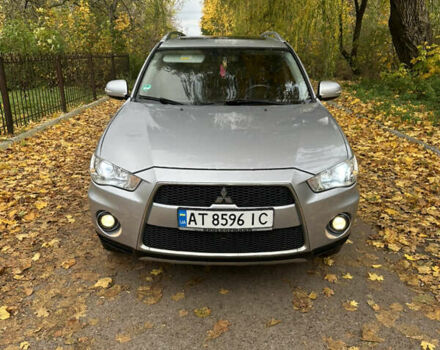 Міцубісі Аутлендер 2009 у Радивилове на Automoto.ua Сірий Міцубісі Аутлендер, об'ємом двигуна 2.18 л та пробігом 275 тис. км за 9900 $, фото 10 на Automoto.ua