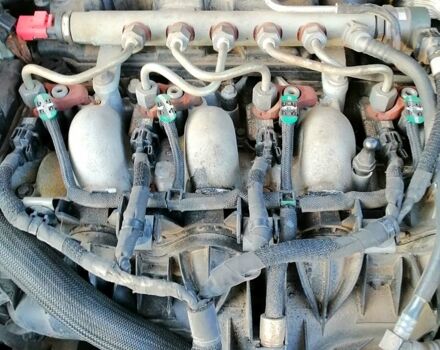 Серый Мицубиси Аутлендер, объемом двигателя 2.2 л и пробегом 247 тыс. км за 10500 $, фото 4 на Automoto.ua