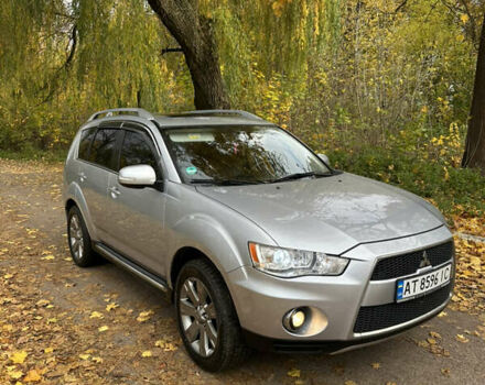 Міцубісі Аутлендер 2009 у Радивилове на Automoto.ua Сірий Міцубісі Аутлендер, об'ємом двигуна 2.18 л та пробігом 275 тис. км за 9900 $, фото 4 на Automoto.ua