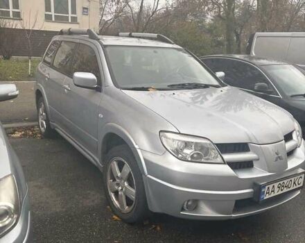 Сірий Міцубісі Аутлендер, об'ємом двигуна 2 л та пробігом 199 тис. км за 7600 $, фото 5 на Automoto.ua