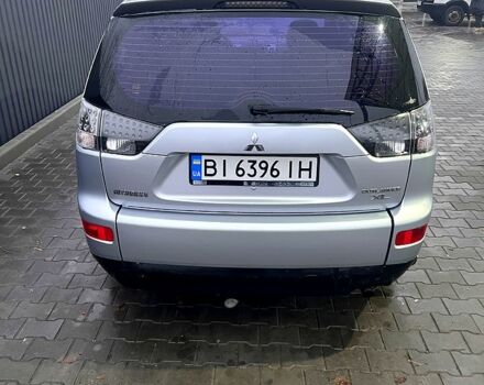 Мицубиси Аутлендер 2009 в Полтаве на Automoto.ua Серый Мицубиси Аутлендер, объемом двигателя 2.4 л и пробегом 223 тыс. км за 8600 $, фото 4 на Automoto.ua