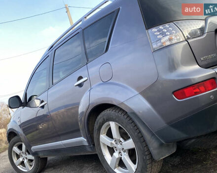 Сірий Міцубісі Аутлендер, об'ємом двигуна 3 л та пробігом 177 тис. км за 8900 $, фото 12 на Automoto.ua