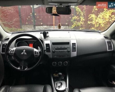 Серый Мицубиси Аутлендер, объемом двигателя 2.4 л и пробегом 198 тыс. км за 9449 $, фото 10 на Automoto.ua