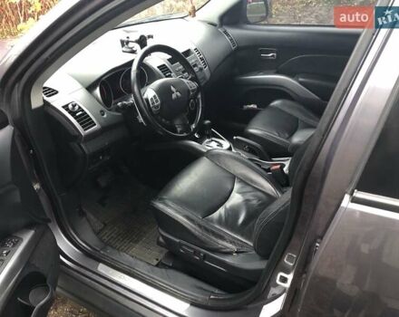 Серый Мицубиси Аутлендер, объемом двигателя 2.4 л и пробегом 198 тыс. км за 9449 $, фото 7 на Automoto.ua