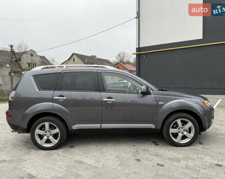 Серый Мицубиси Аутлендер, объемом двигателя 2.2 л и пробегом 162 тыс. км за 10000 $, фото 7 на Automoto.ua
