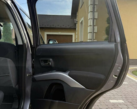 Серый Мицубиси Аутлендер, объемом двигателя 1.97 л и пробегом 242 тыс. км за 8999 $, фото 17 на Automoto.ua