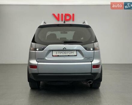 Сірий Міцубісі Аутлендер, об'ємом двигуна 2.4 л та пробігом 74 тис. км за 10676 $, фото 5 на Automoto.ua