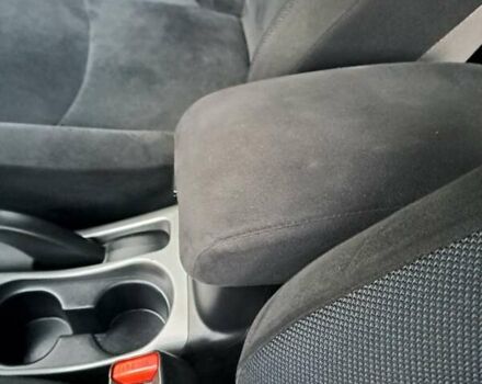 Серый Мицубиси Аутлендер, объемом двигателя 2 л и пробегом 275 тыс. км за 8000 $, фото 19 на Automoto.ua