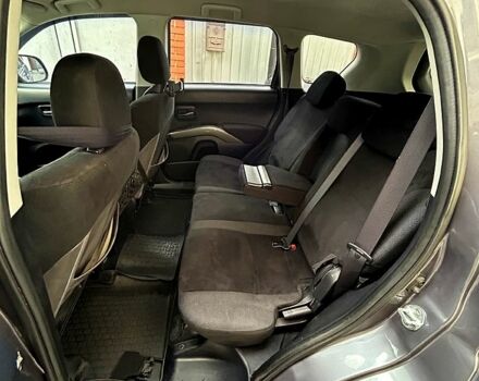 Серый Мицубиси Аутлендер, объемом двигателя 2.4 л и пробегом 153 тыс. км за 11500 $, фото 11 на Automoto.ua