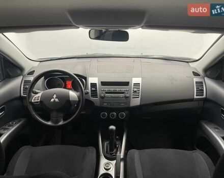 Сірий Міцубісі Аутлендер, об'ємом двигуна 2.4 л та пробігом 74 тис. км за 10676 $, фото 8 на Automoto.ua