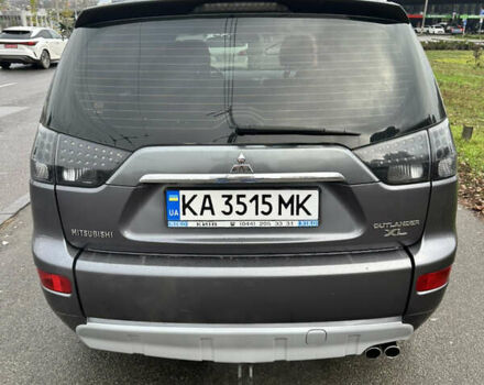 Серый Мицубиси Аутлендер, объемом двигателя 3 л и пробегом 279 тыс. км за 11300 $, фото 14 на Automoto.ua