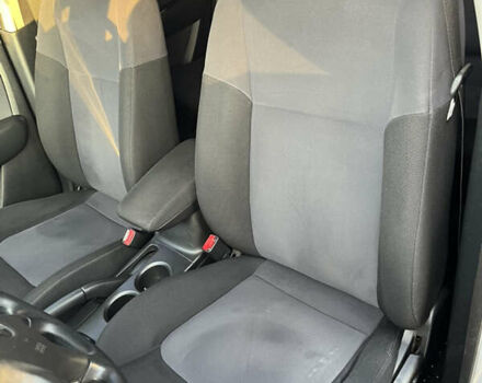 Серый Мицубиси Аутлендер, объемом двигателя 2 л и пробегом 138 тыс. км за 7000 $, фото 22 на Automoto.ua