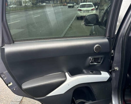 Серый Мицубиси Аутлендер, объемом двигателя 3 л и пробегом 279 тыс. км за 11300 $, фото 29 на Automoto.ua