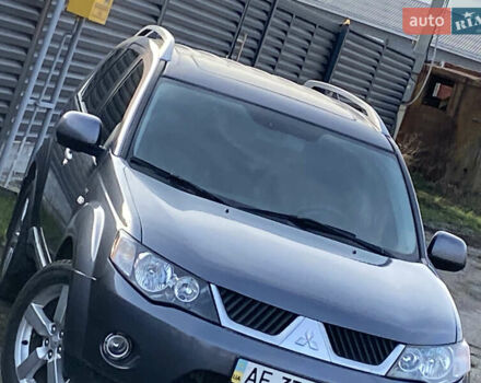 Сірий Міцубісі Аутлендер, об'ємом двигуна 3 л та пробігом 177 тис. км за 8900 $, фото 1 на Automoto.ua