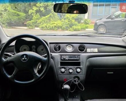 Міцубісі Аутлендер 2009 у Києві на Automoto.ua Сірий Міцубісі Аутлендер, об'ємом двигуна 2.38 л та пробігом 274 тис. км за 7200 $, фото 1 на Automoto.ua