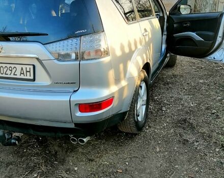 Серый Мицубиси Аутлендер, объемом двигателя 2.2 л и пробегом 247 тыс. км за 10500 $, фото 10 на Automoto.ua