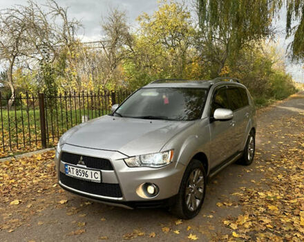 Міцубісі Аутлендер 2009 у Радивилове на Automoto.ua Сірий Міцубісі Аутлендер, об'ємом двигуна 2.18 л та пробігом 275 тис. км за 9900 $, фото 3 на Automoto.ua