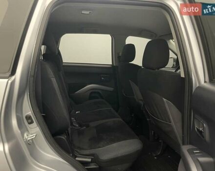 Сірий Міцубісі Аутлендер, об'ємом двигуна 2.4 л та пробігом 74 тис. км за 10676 $, фото 17 на Automoto.ua