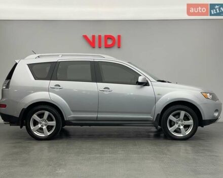 Сірий Міцубісі Аутлендер, об'ємом двигуна 2.4 л та пробігом 74 тис. км за 10676 $, фото 3 на Automoto.ua