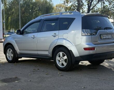 Серый Мицубиси Аутлендер, объемом двигателя 2.4 л и пробегом 43 тыс. км за 9500 $, фото 4 на Automoto.ua