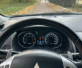 Міцубісі Аутлендер 2009 у Радивилове на Automoto.ua Сірий Міцубісі Аутлендер, об'ємом двигуна 2.18 л та пробігом 275 тис. км за 9900 $, фото 16 на Automoto.ua