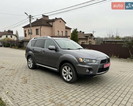 Серый Мицубиси Аутлендер, объемом двигателя 2.2 л и пробегом 217 тыс. км за 10900 $, фото 8 на Automoto.ua