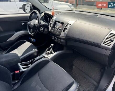 Серый Мицубиси Аутлендер, объемом двигателя 2.2 л и пробегом 223 тыс. км за 11500 $, фото 10 на Automoto.ua