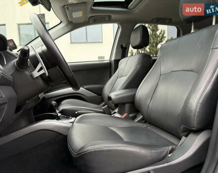 Сірий Міцубісі Аутлендер, об'ємом двигуна 2.2 л та пробігом 236 тис. км за 9800 $, фото 44 на Automoto.ua