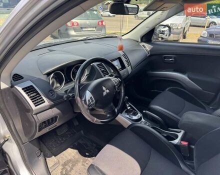 Серый Мицубиси Аутлендер, объемом двигателя 2.2 л и пробегом 223 тыс. км за 11500 $, фото 8 на Automoto.ua