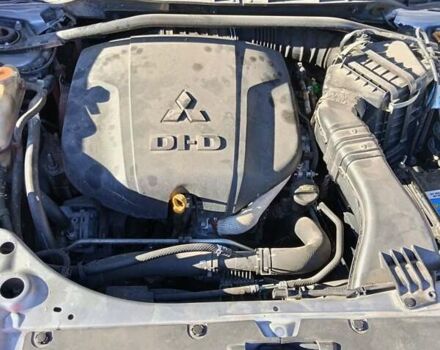 Серый Мицубиси Аутлендер, объемом двигателя 2.2 л и пробегом 236 тыс. км за 10500 $, фото 13 на Automoto.ua