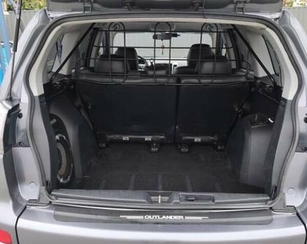 Серый Мицубиси Аутлендер, объемом двигателя 2.3 л и пробегом 263 тыс. км за 11400 $, фото 16 на Automoto.ua