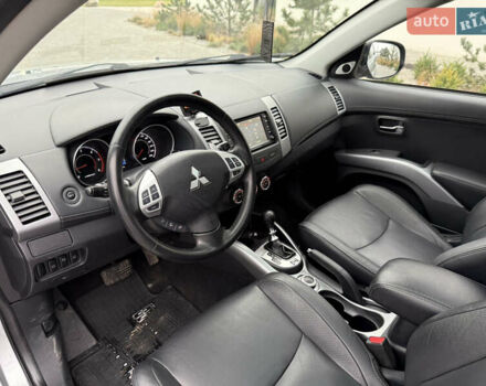 Сірий Міцубісі Аутлендер, об'ємом двигуна 2.2 л та пробігом 236 тис. км за 9800 $, фото 45 на Automoto.ua