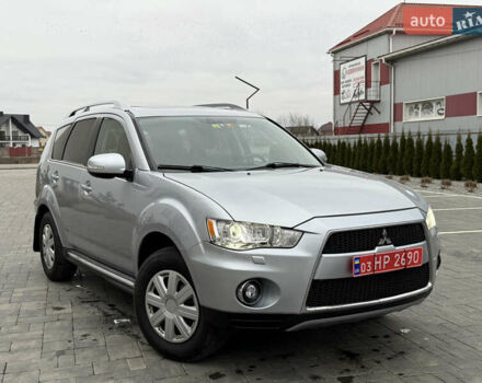 Сірий Міцубісі Аутлендер, об'ємом двигуна 2.2 л та пробігом 236 тис. км за 9800 $, фото 13 на Automoto.ua