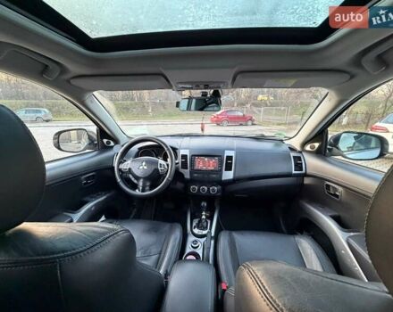 Серый Мицубиси Аутлендер, объемом двигателя 2.18 л и пробегом 294 тыс. км за 10799 $, фото 10 на Automoto.ua