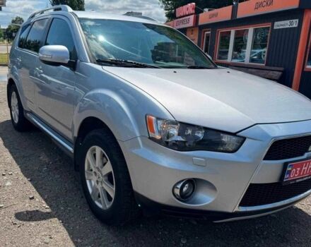 Серый Мицубиси Аутлендер, объемом двигателя 2.1 л и пробегом 225 тыс. км за 11500 $, фото 2 на Automoto.ua