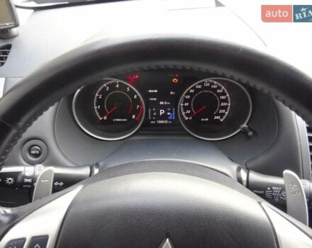 Серый Мицубиси Аутлендер, объемом двигателя 2.4 л и пробегом 101 тыс. км за 6500 $, фото 17 на Automoto.ua