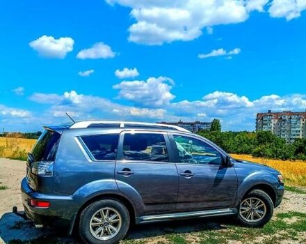 Сірий Міцубісі Аутлендер, об'ємом двигуна 2.2 л та пробігом 240 тис. км за 10900 $, фото 3 на Automoto.ua