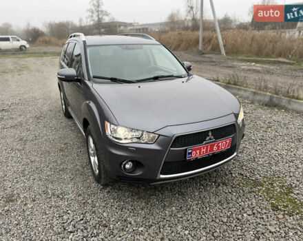 Серый Мицубиси Аутлендер, объемом двигателя 2.2 л и пробегом 289 тыс. км за 11300 $, фото 11 на Automoto.ua