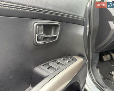 Сірий Міцубісі Аутлендер, об'ємом двигуна 2.2 л та пробігом 236 тис. км за 9800 $, фото 42 на Automoto.ua