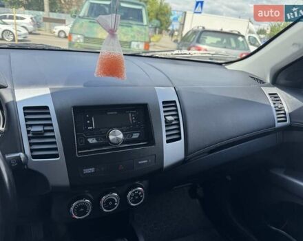 Серый Мицубиси Аутлендер, объемом двигателя 2.2 л и пробегом 223 тыс. км за 11500 $, фото 9 на Automoto.ua