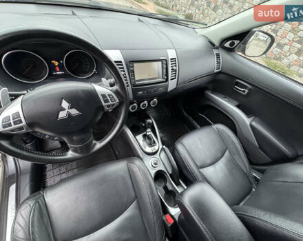 Серый Мицубиси Аутлендер, объемом двигателя 2.2 л и пробегом 289 тыс. км за 11300 $, фото 46 на Automoto.ua