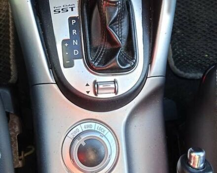 Серый Мицубиси Аутлендер, объемом двигателя 2.2 л и пробегом 236 тыс. км за 10500 $, фото 4 на Automoto.ua